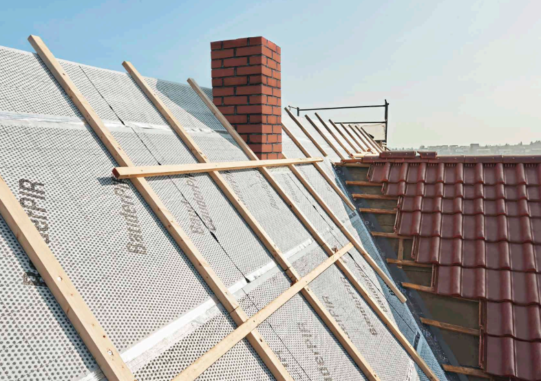 Effizient Dach dämmen mit Bauder-PIR-Platten